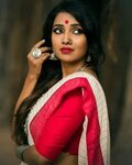 Pin by Berilac Lightfoot on Desi 1.0 Red and white saree, Sa